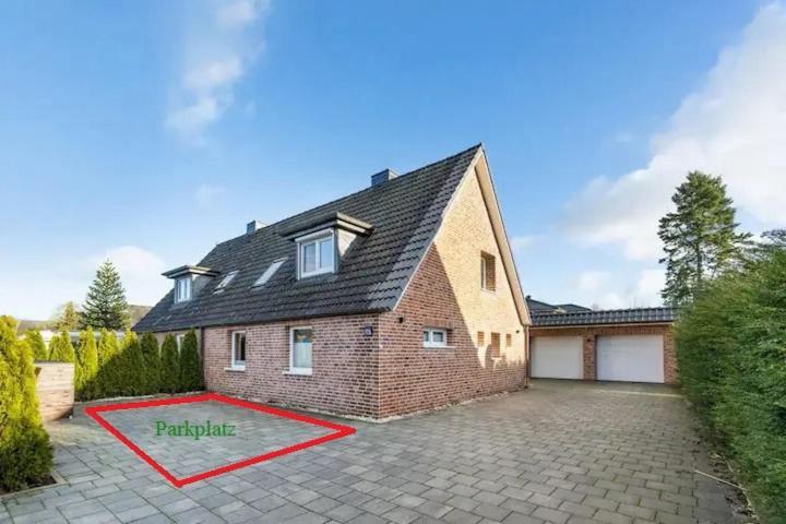 Gesamte Wohnung Mit Parkplatz Halstenbek Exterior foto